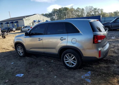 2015 Kia Sorento Lx z USA, uszkodzony, nr VIN 5XYKT3A66FG603364